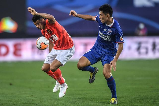 孙铭徽33分广厦胜肯帝亚 刘铮17分上海胜吉林