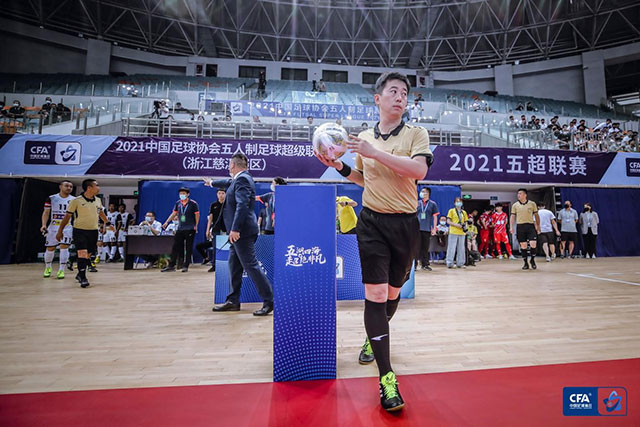 胡明轩40分广东胜青岛 吴前17分浙江负山西